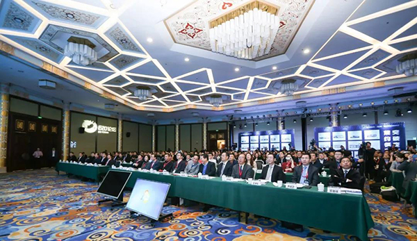优发娱乐·(国际)官方网站获评“2018年度固废行业最具影响力企业”，党委书记、总裁乔德卫出席固废战略论坛并发表主旨演讲